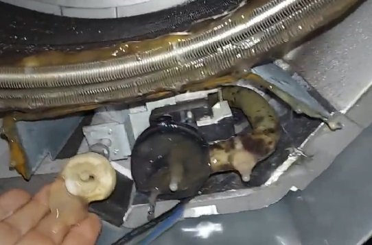 Bơm nước ngưng máy lạnh âm trần, Lỗi A3 máy lạnh daikin