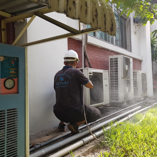 BẢO TRÌ MÁY LẠNH CÔNG TY FREETREND