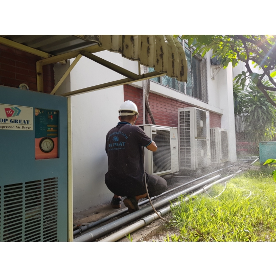 BẢO TRÌ MÁY LẠNH CÔNG TY FREETREND